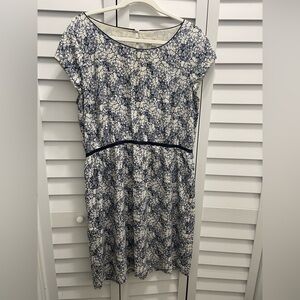 LOFT Navy and White Floral Cap-Sleeve Mini Dress